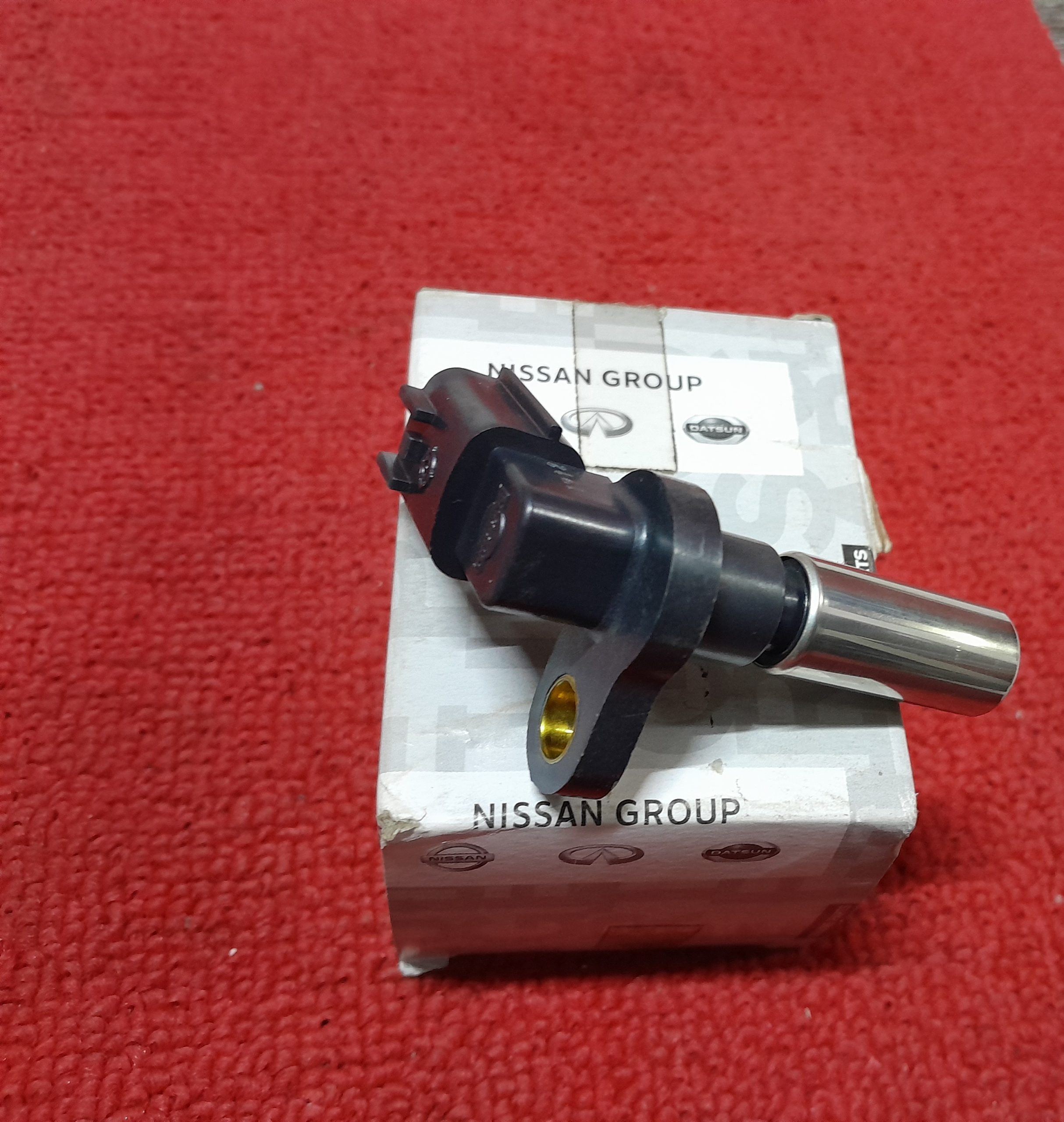 Crankshaft/Camshaft Position Sensor Nissan - Image 4