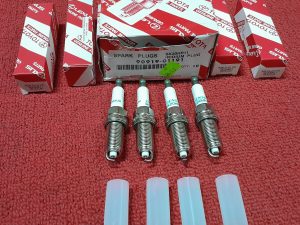 Spark Plugs Toyota 1TR/2TR-FE