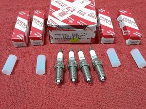 Spark Plugs Toyota 2TR TRJ150