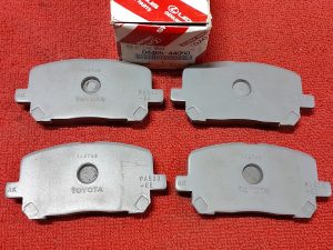 Front Brake Pad Toyota Voxy AZR60