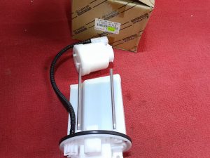 Fuel Filter Suction Toyota AVU65