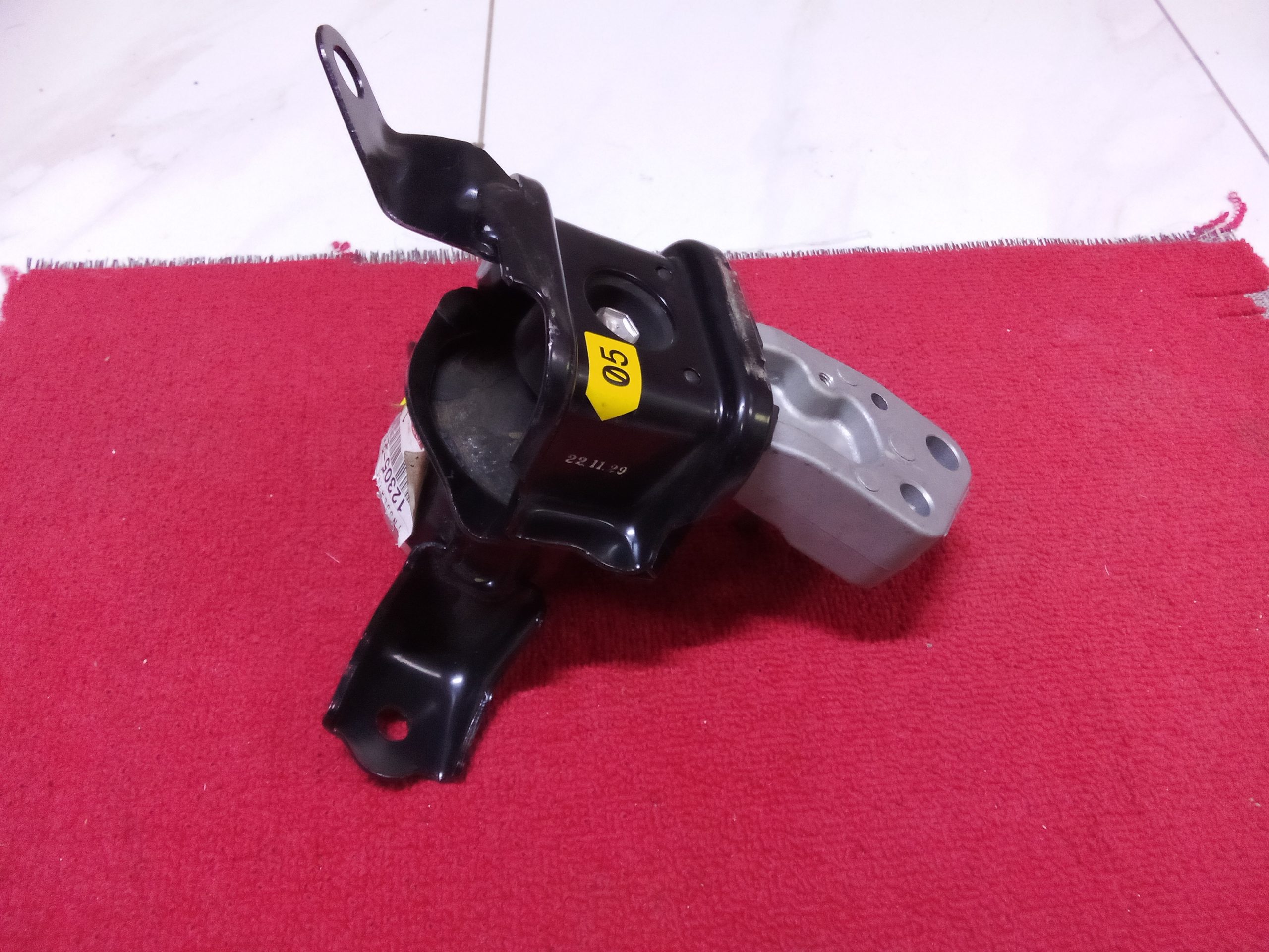 Engine Mounting Toyota 1NZ-FE RHS - Image 7