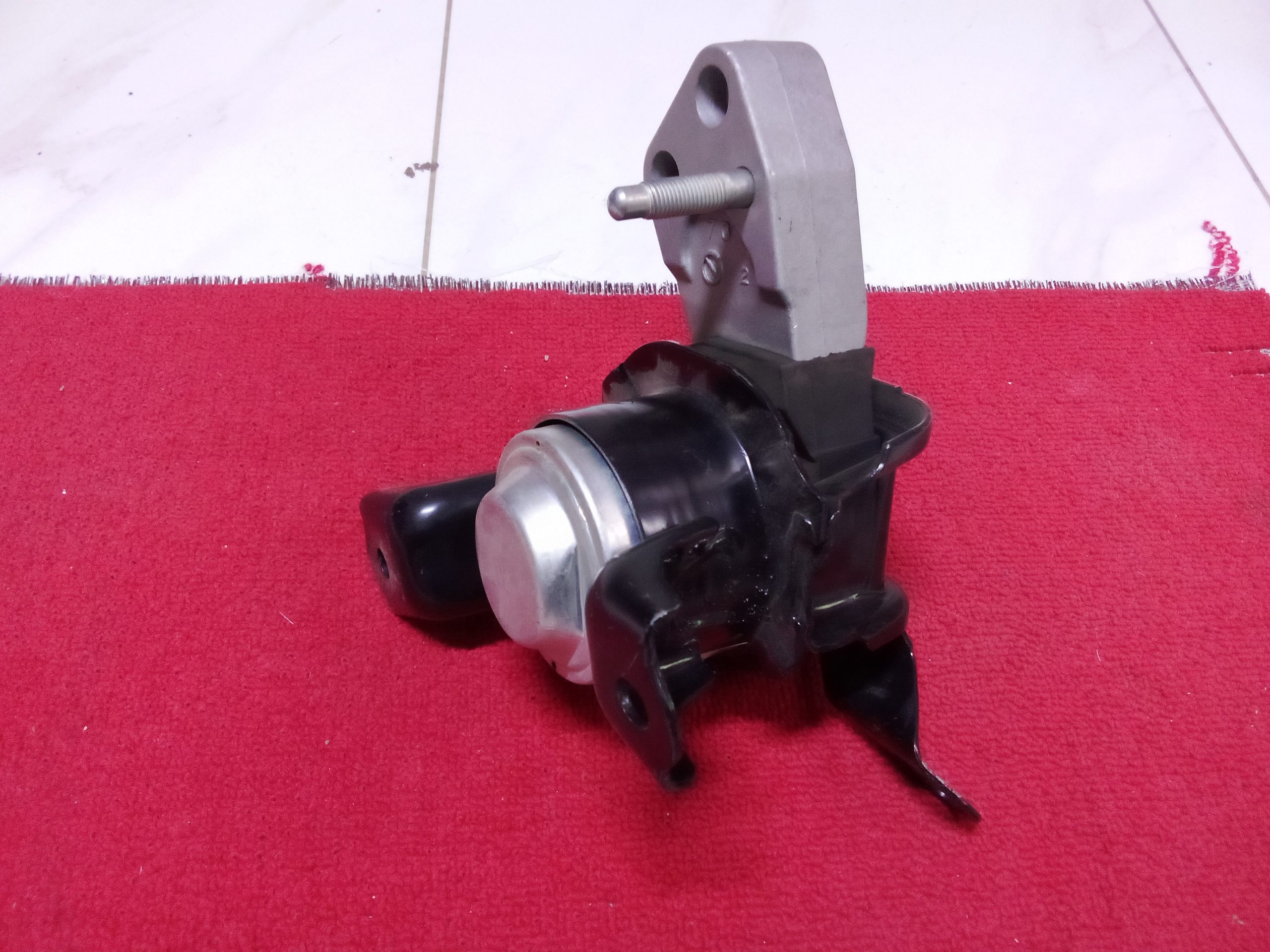 Engine Mounting Toyota 1NZ-FE RHS - Image 6